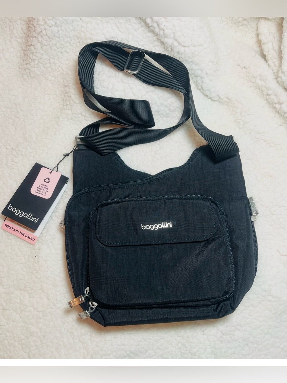 NWT-Baggallini Legacy Criss Cross Crossbody Bag